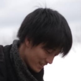 安久都智史